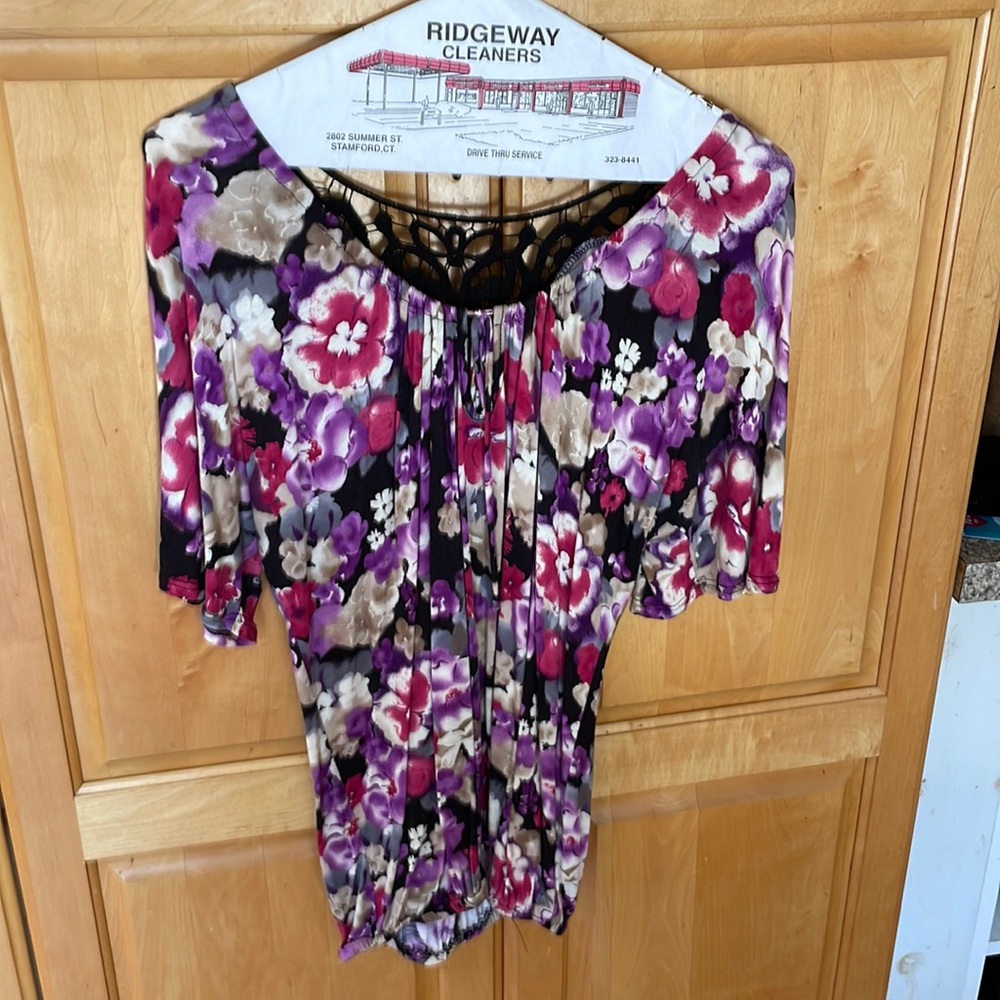 Unusual top